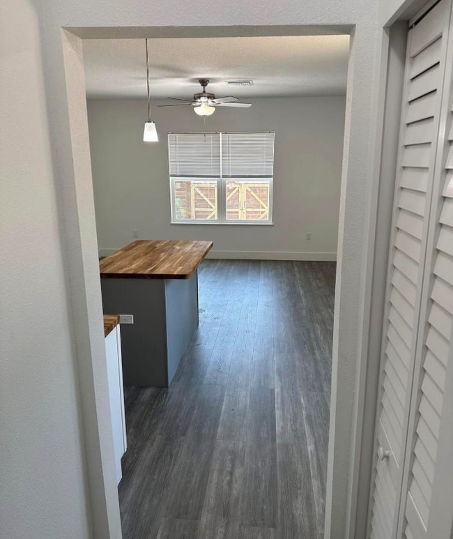 Building Photo - 701 E Ellicott St