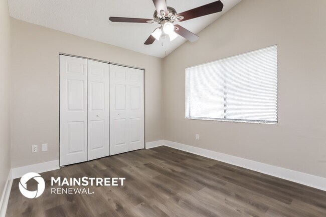 Photo - 1515 Kestrel Way