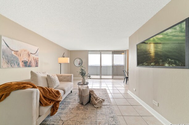 Photo - 7039 San Pedro Ave Unidad 88.101