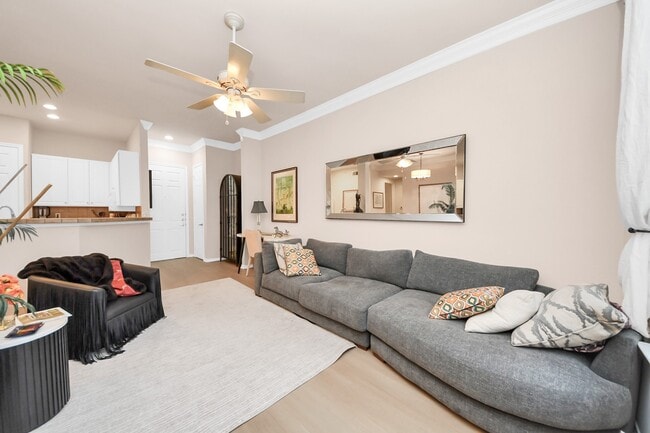 Building Photo - 2400 McCue Rd Unit 113