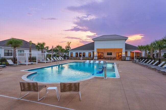 Hawthorne Cottages at Leland