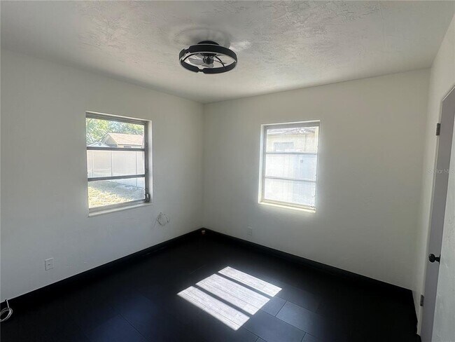 Photo - 4824 Dr. M.L.K. Jr St S