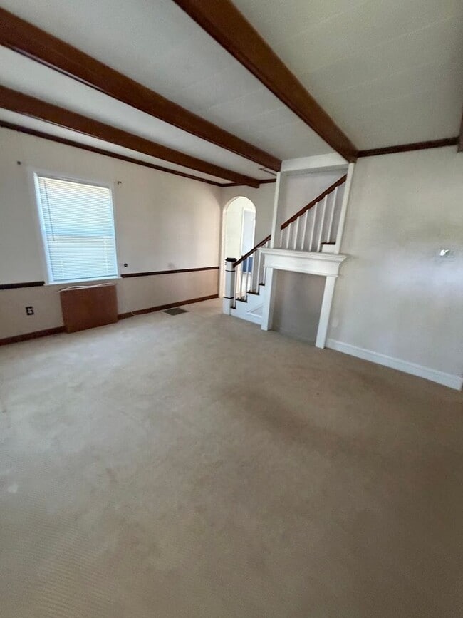 Photo - 3 Bedroom, 2 Full Bath Home with 4-Season Room, Garage & Large Lot