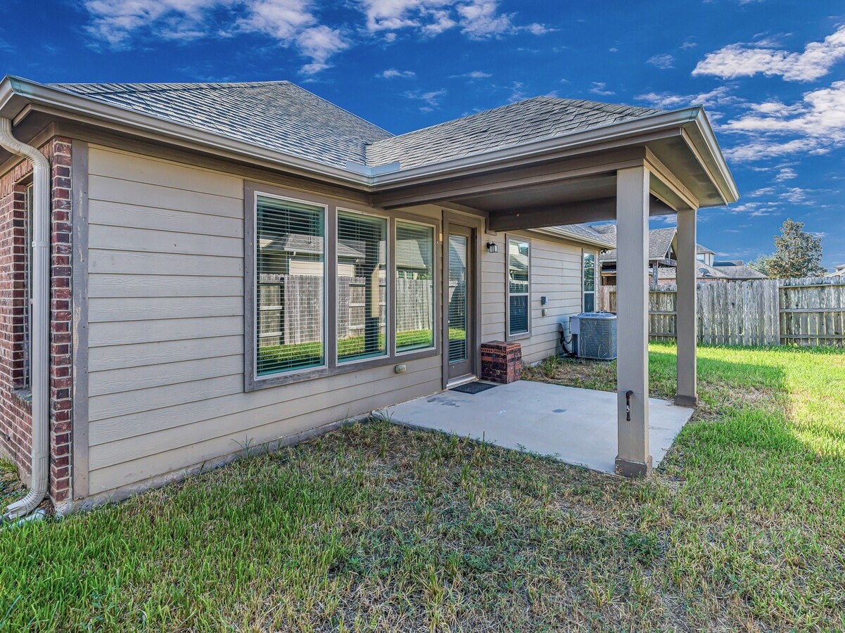 Photo - 11103 Avery Oaks Ln