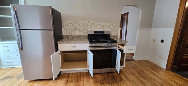 Photo - 125 Vernon St Unit C