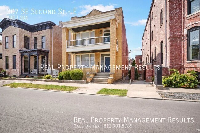 Photo - 307 SE Second St-E Unit E