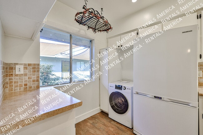 Photo - 1107 W Osborn Rd