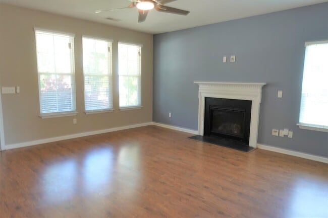 Photo - 344 Marble Ln