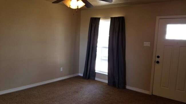 Photo - 117 Lockwood Dr