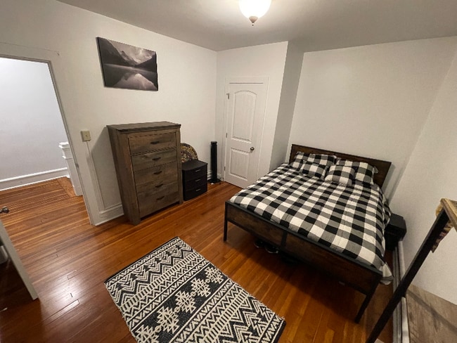 Photo - 426 Penn Ave Unit 2nd Floor Front