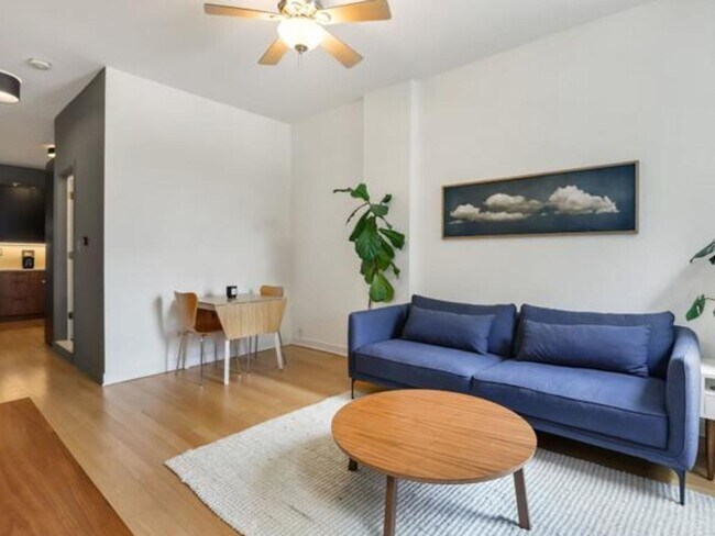 Photo - 1449 N Ashland Ave Unit 2F