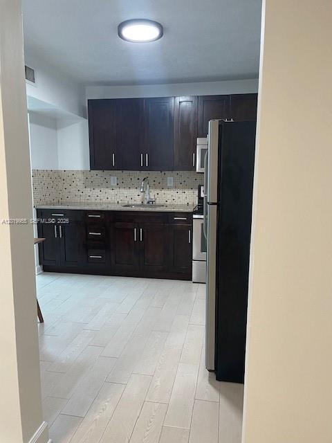 Photo - 221 SW 9th Ave Unit 2