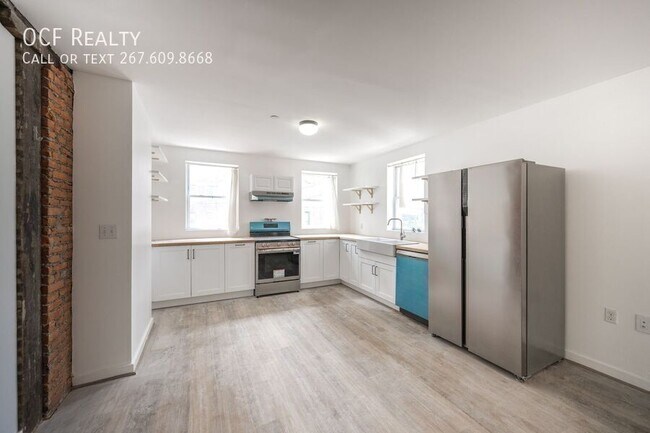 Building Photo - 711 W Thompson St Unit 2F