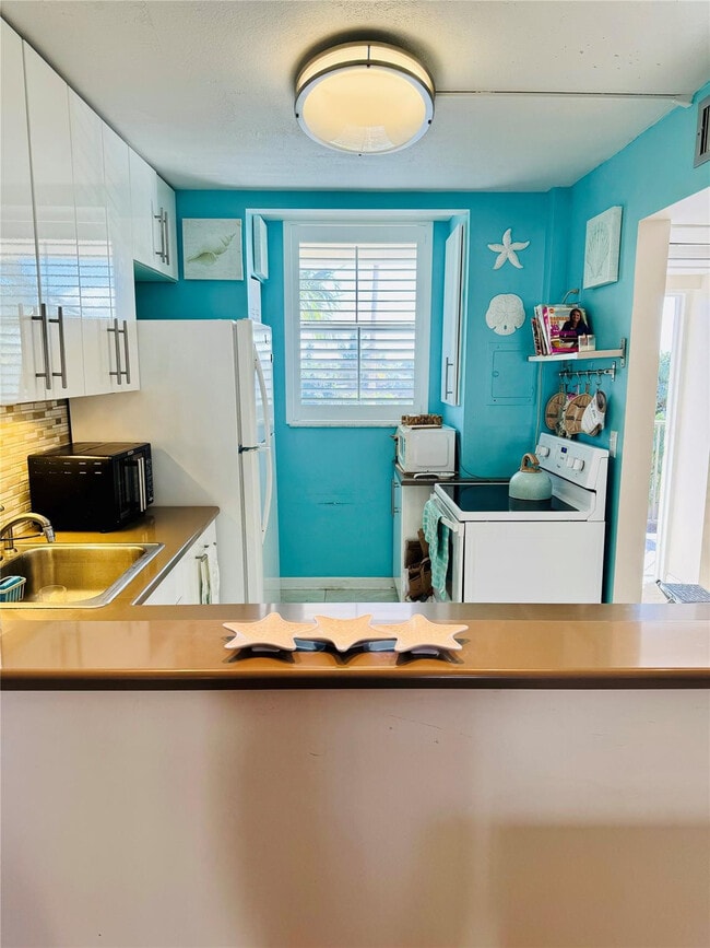 Photo - 5300 NE 24th Terrace Unit 303C