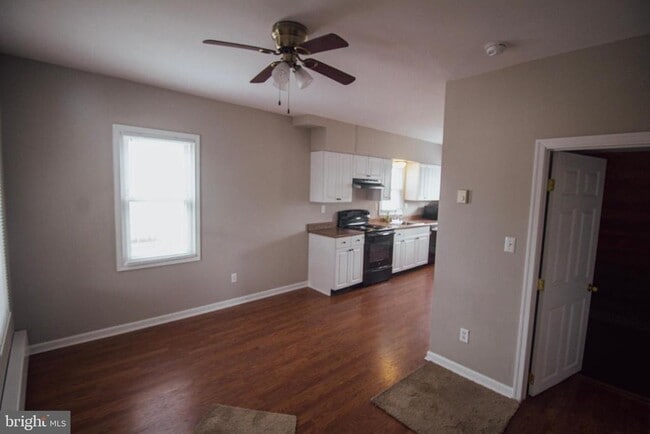 Photo - 234 E Linden St