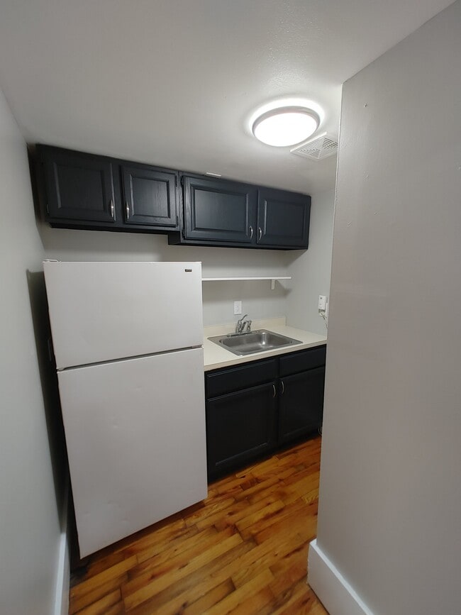 Photo - 14 Oxford St Unit 4