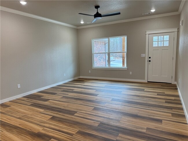 Photo - 4 Melrose Ln