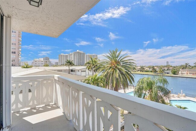 Photo - 3113 S Ocean Dr Condo Unit 410