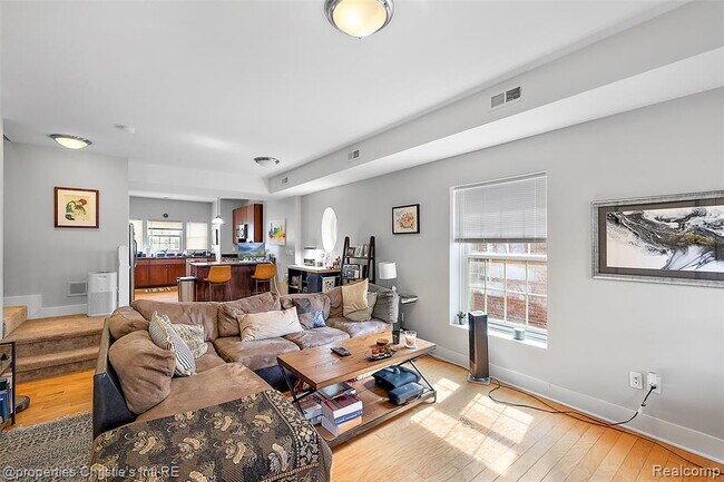 Photo - 248 Mack Ave