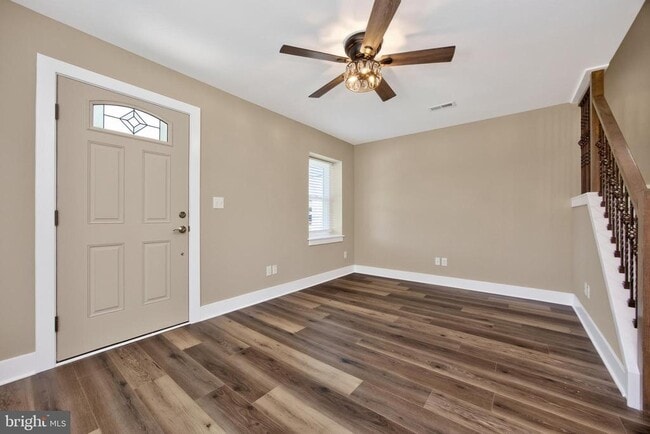 Photo - 559 A St