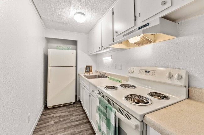 Photo - 395 Bill France Blvd Casa