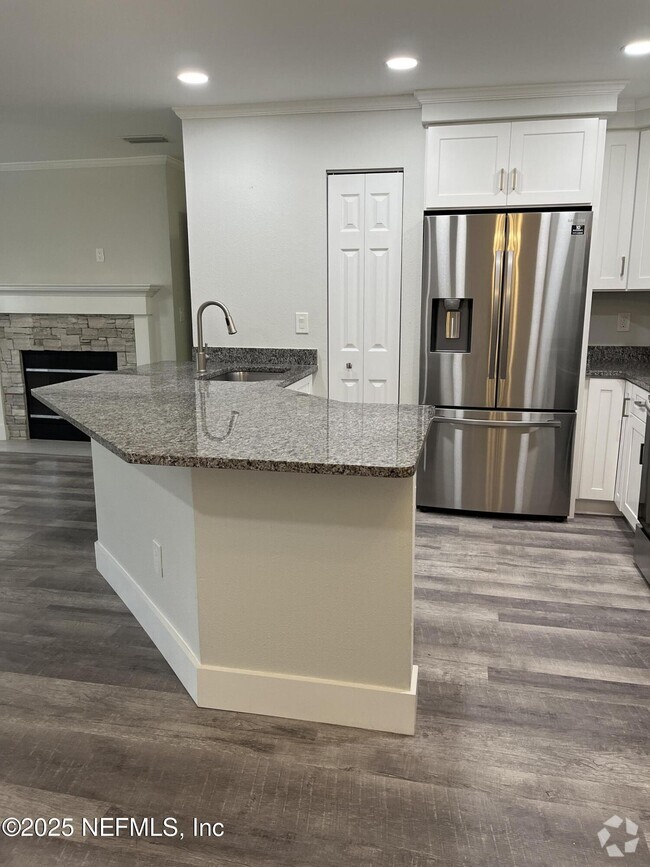 Building Photo - 200 Ironwood Dr Unit 214 Rental