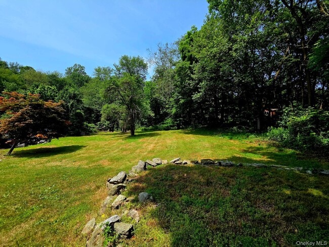 Photo - 16 Ernest Ln