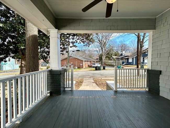 Photo - 202 Maurice St