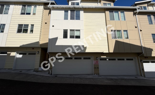 Building Photo - 18016 12th Ave NE