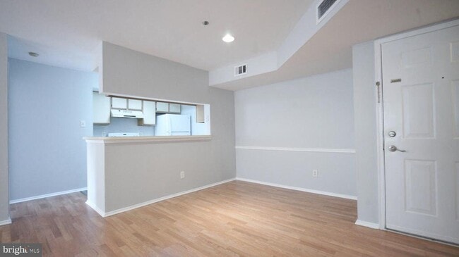 Photo - 3311 Wyndham Cir Unit 1201