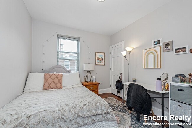 Photo - 16 Sewall St Unidad 2