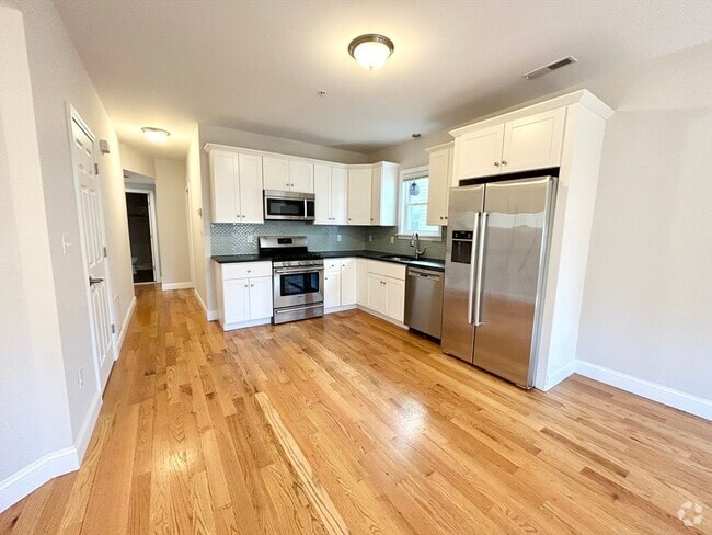 Building Photo - 995 Dorchester Ave Unit 2 Rental