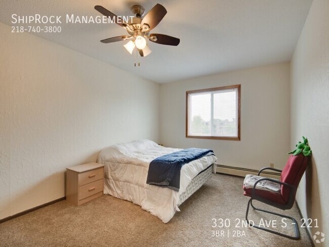 Building Photo - Waite Park Crossing- 330 - 221 Unit 221 Rental