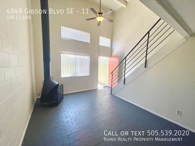 Photo - 4849 Gibson Blvd SE Unidad 11