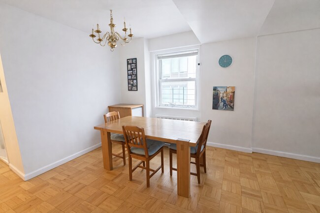 Photo - 404 E 66th St