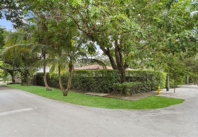 Photo - 2441 Swanson Ave