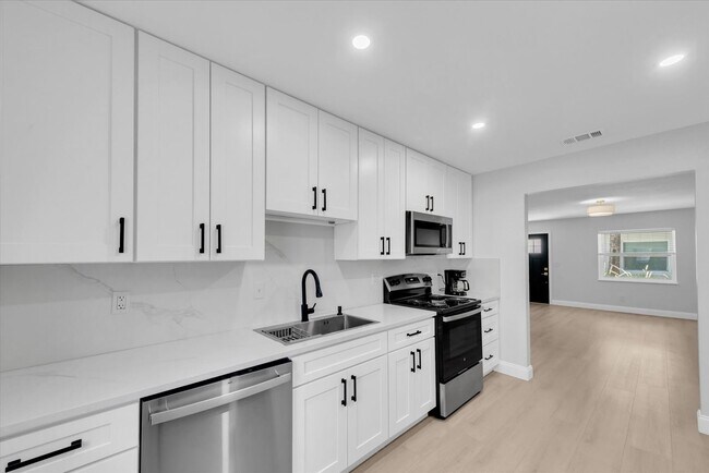 Photo - 3009 W Binnicker Ave Unidad A