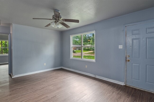 Photo - 1206 Olwen Dr