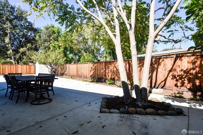 Photo - 1099 Bradford Dr
