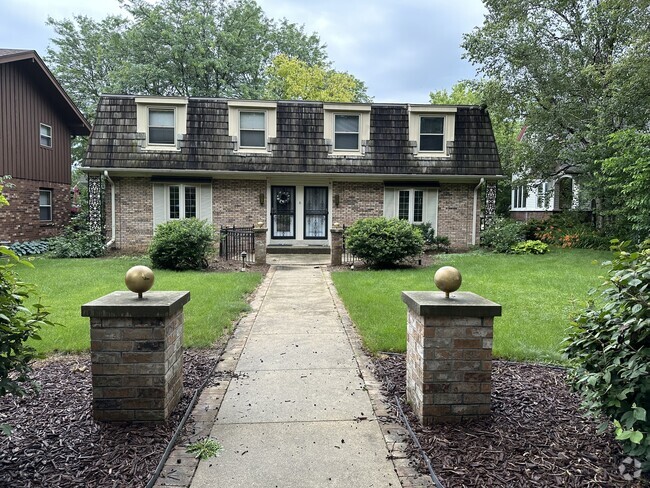 Building Photo - 1934 River Park Ct Unit 1934 Rental
