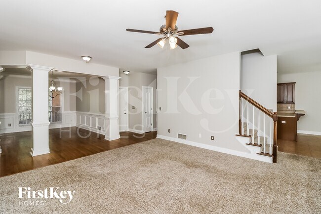 Photo - 461 Bentonville Ln