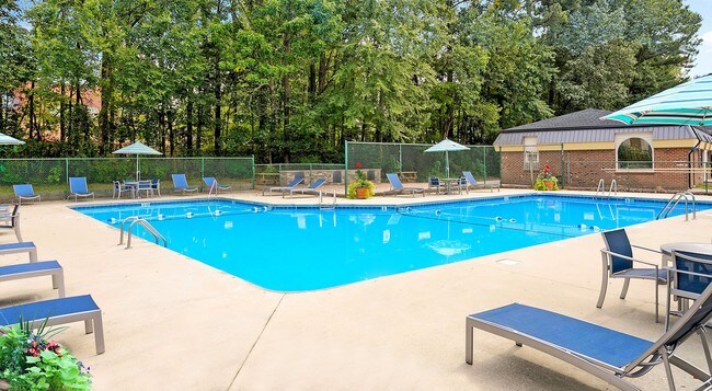 Pool - Holly Hills Apartment Homes