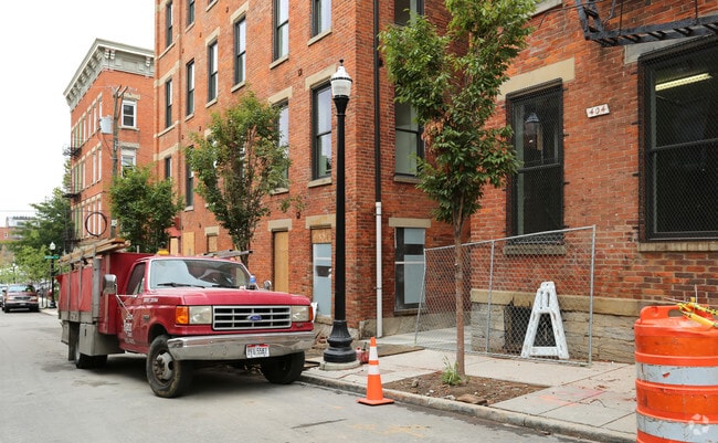 Photo - Broadway Square