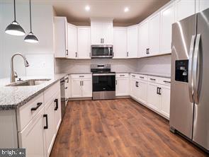 Building Photo - 10015 -A American Pharoah Ln Rental
