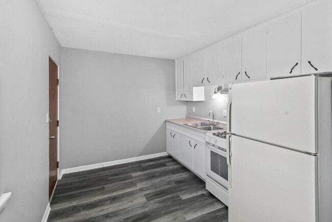 Photo - 991 Tollview Ave Unidad 5