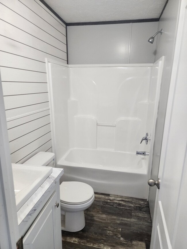 Photo - 601 James St Unit 35