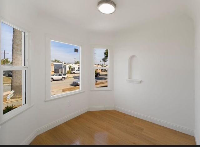 Photo - 552 W 99th St