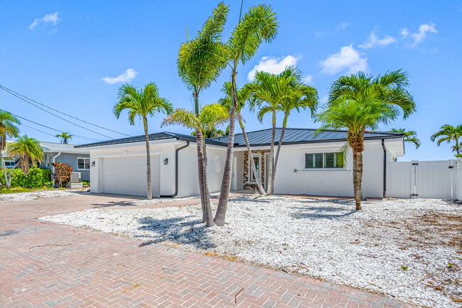 Photo - 16009 6th St E Casa