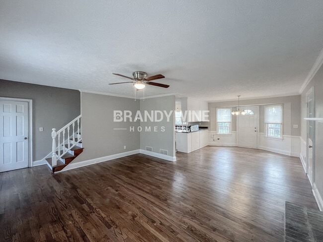 Photo - 916 S Deshon Rd