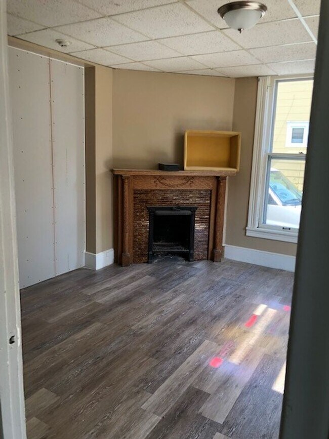 1307 6th St SE Unidad House